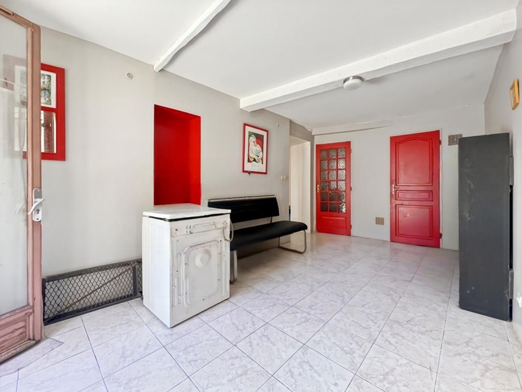 RUSTIQUES EXCLUSIVITÉ MAISON DE VILLAGE À RÉNOVER 105 m² 3 CHAMBRES 2