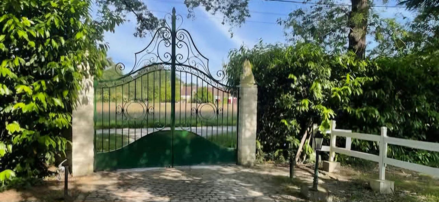 SULLY-SUR-LOIRE PROPRIETE EQUESTRE 2