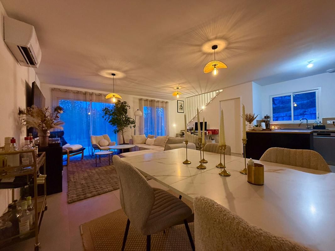 VESSEAUX Maison Vesseaux 5 pièces 93 m2 2