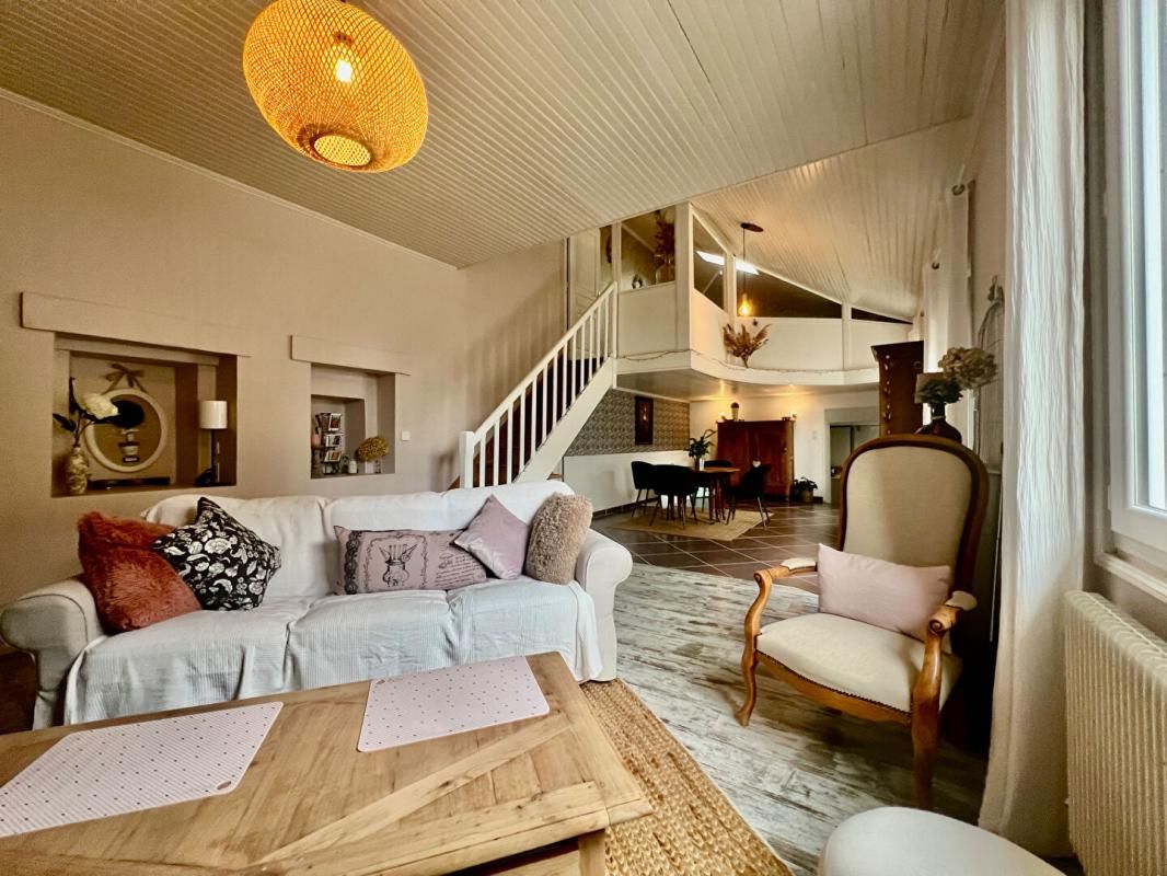 Appartement Ucel 3 pièces 90 m2