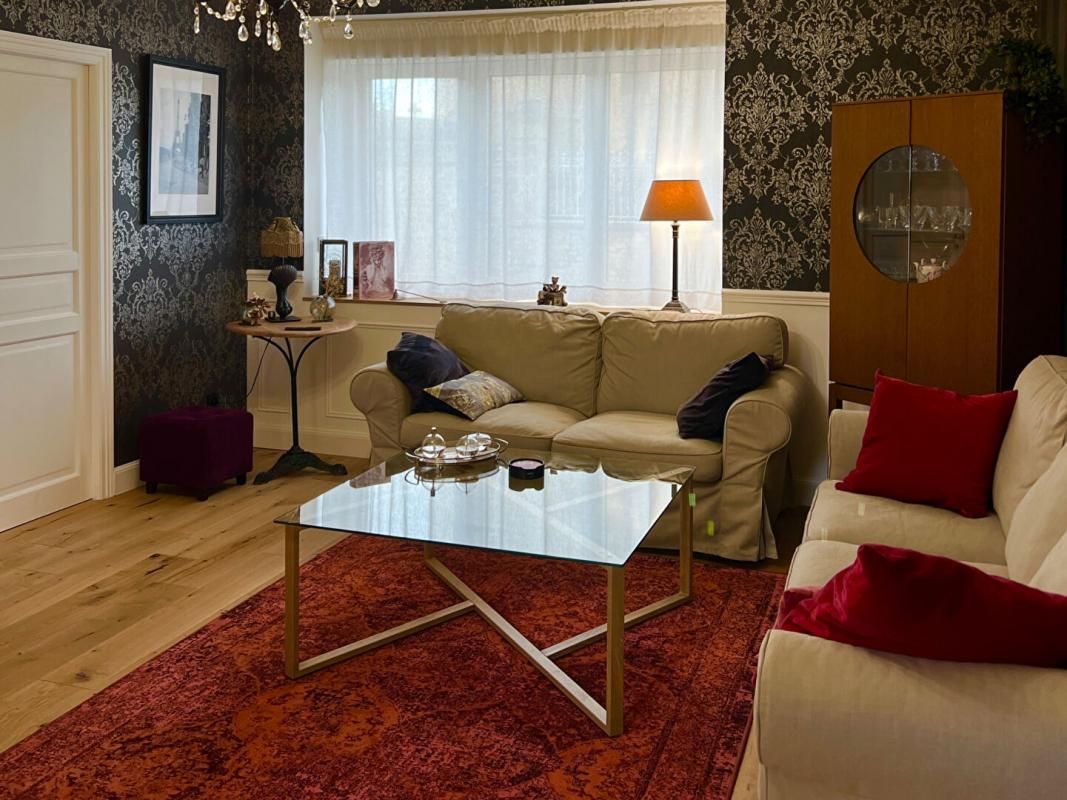 SAINT-ETIENNE-DE-FONTBELLON Maison Saint Etienne De Fontbellon 7 pièces 150 m2 4