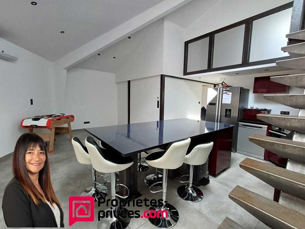 Loft Roanne 7 pièce(s) 123 m2 plain pied avec terrain