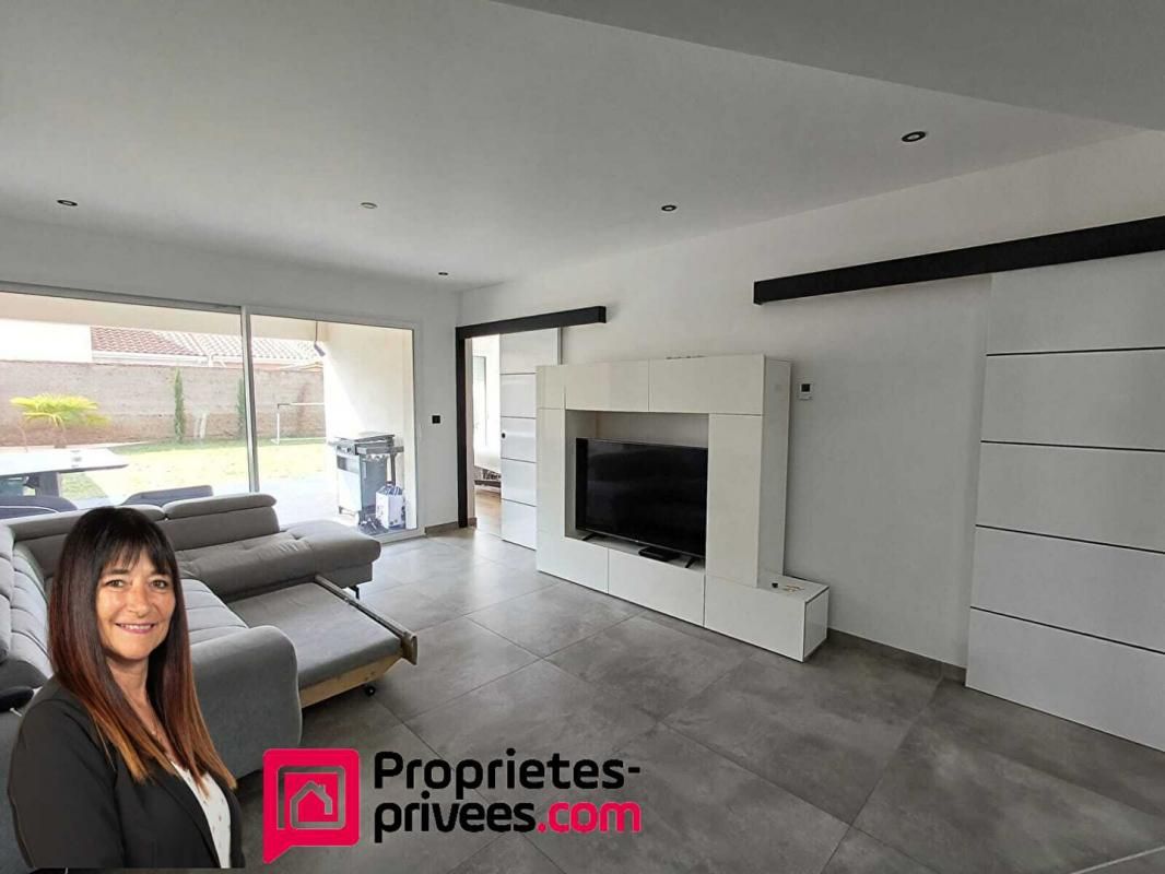 ROANNE Loft Roanne 7 pièce(s) 123 m2 plain pied avec terrain 4