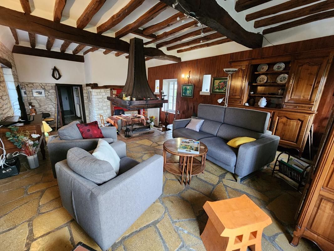 CIRAN Maison Ciran 8 pièce(s) 176 m2 2