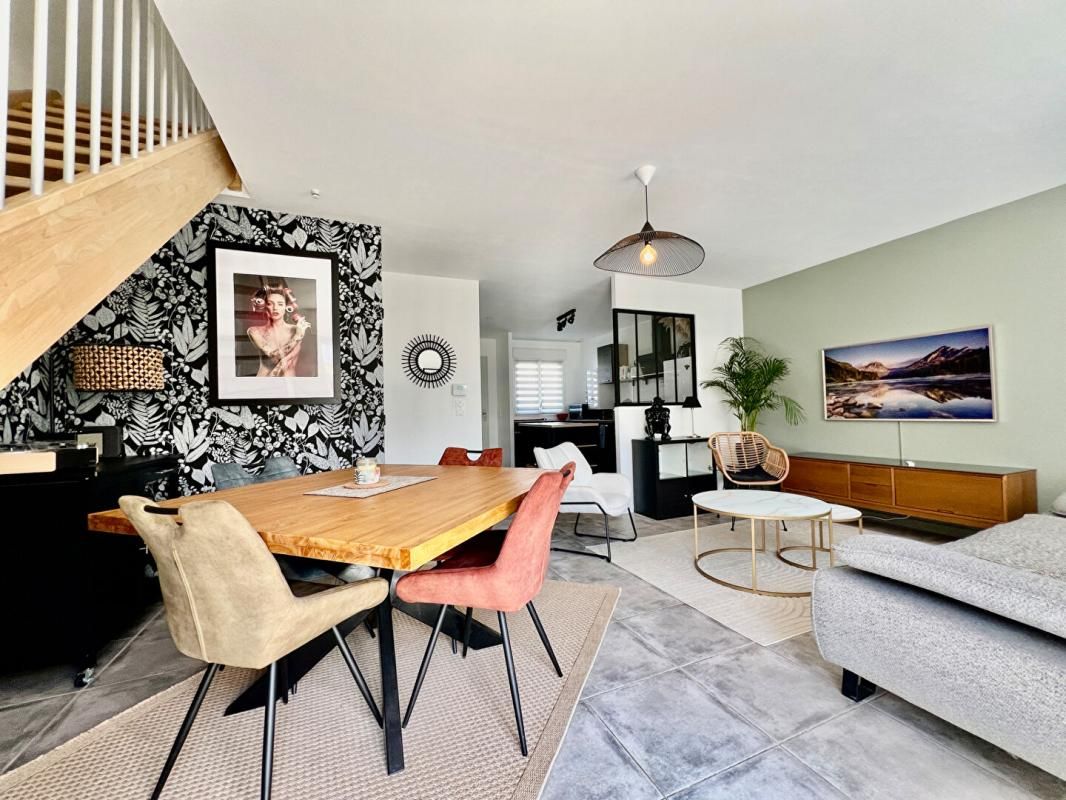 VESSEAUX Maison Vesseaux 5 pièces 81 m2 1