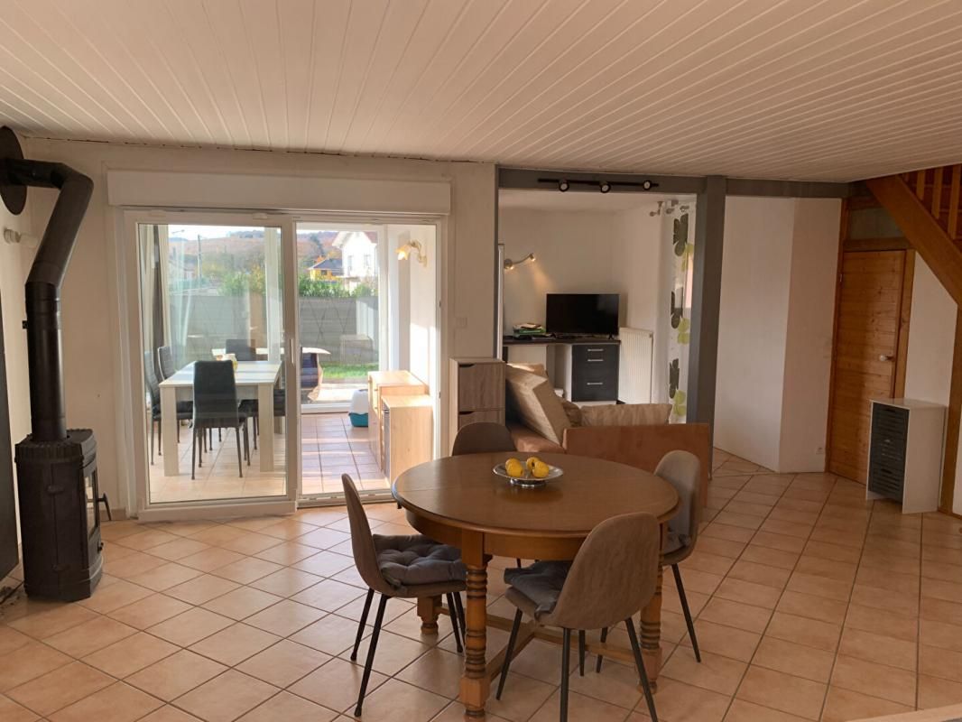 COUTHENANS Maison au calme ! 3