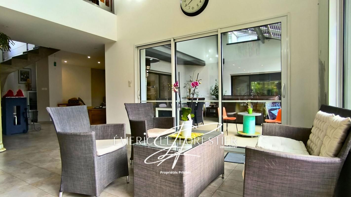 POUANCE Maison Ombree D Anjou 7 pièce(s) 263 m2 4