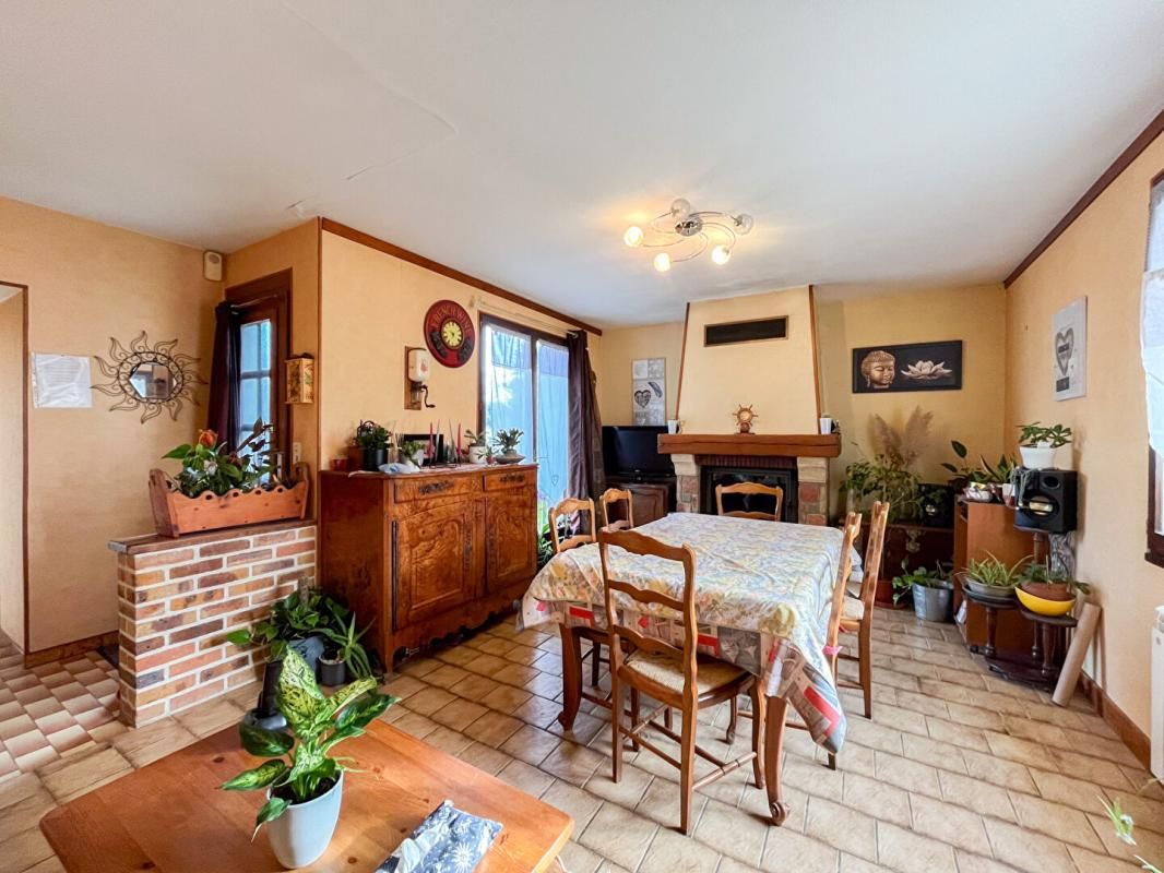 POULAINES Maison Poulaines 6 pièce(s) 119.15 m2 3