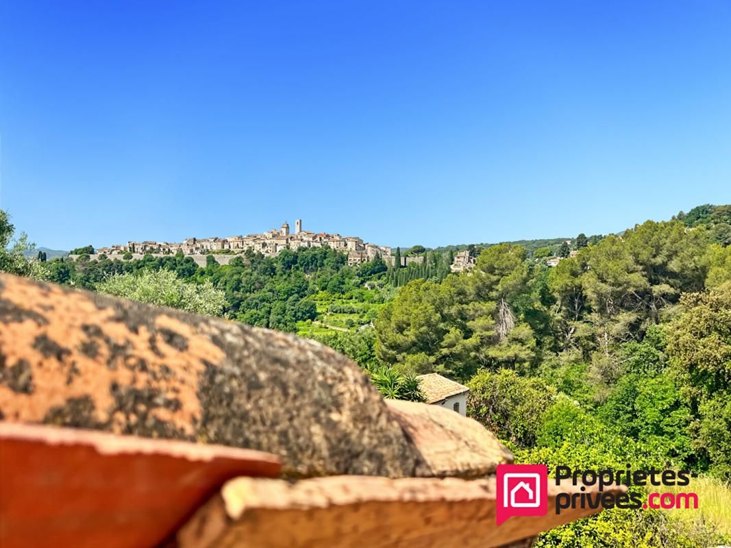 SAINT-PAUL-DE-VENCE Propriété de charme avec vue imprenable sur Saint-Paul-de-Vence 3