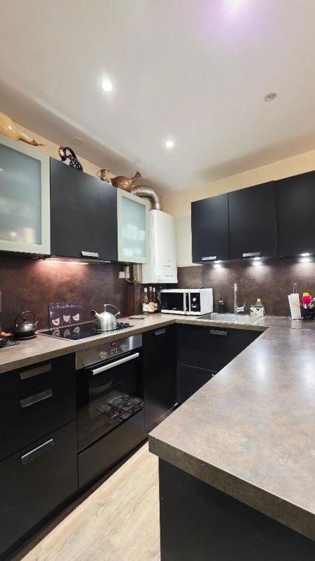 BOURGES BOURGES CENTRE MAISON 141M² 8 PIECES JARDIN 2