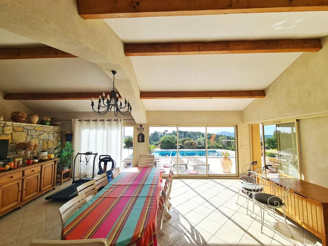 OLLIOULES VILLA OLLIOULES- VUE MER 3