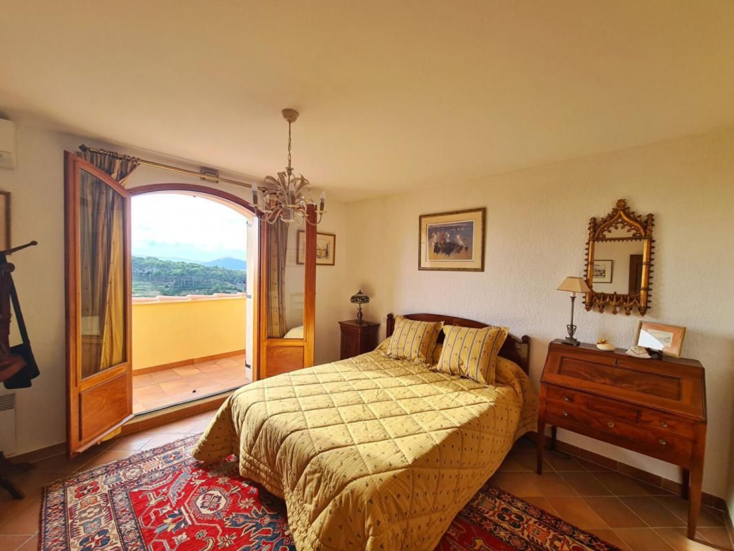 OLLIOULES VILLA OLLIOULES- VUE MER 4