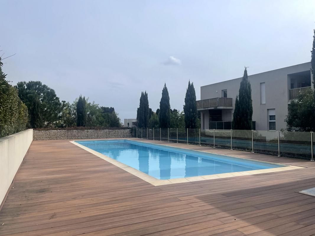 LA VALETTE-DU-VAR T2 récent de 42 m² avec extérieur et garage - La Valette du Var (83160) 4