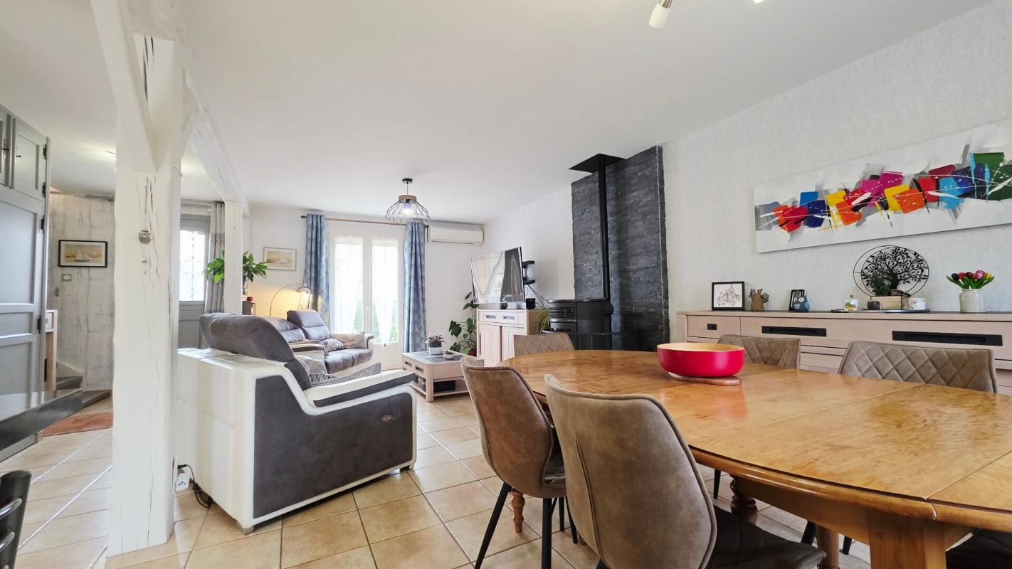 BOURGES BOURGES MAISON 8 PIECES 7 CHAMBRES PISCINE GARAGE 3