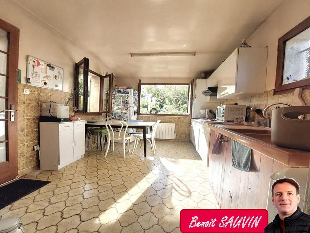 MARSEILLE-11E-ARRONDISSEMENT Maison AVEC FORT POTENTIEL (combles aménageables) 2