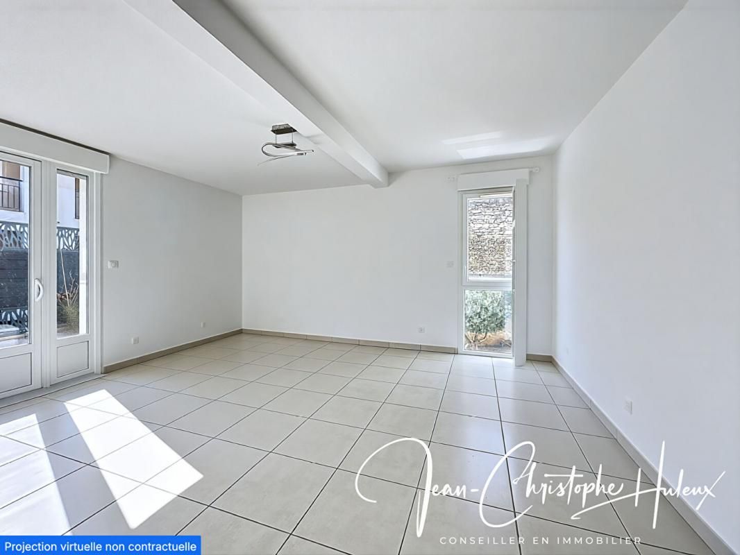 VAUVERT 30600 Vauvert Appartement 3 pièce(s) 61 m2 av terrasse et parking 2