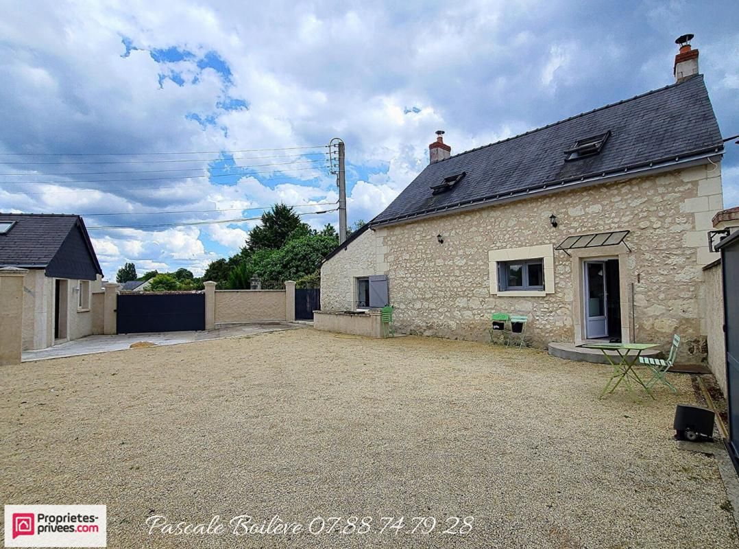 VERNANTES Ensemble de 2 maisons Bourg de Vernantes (49390) 2