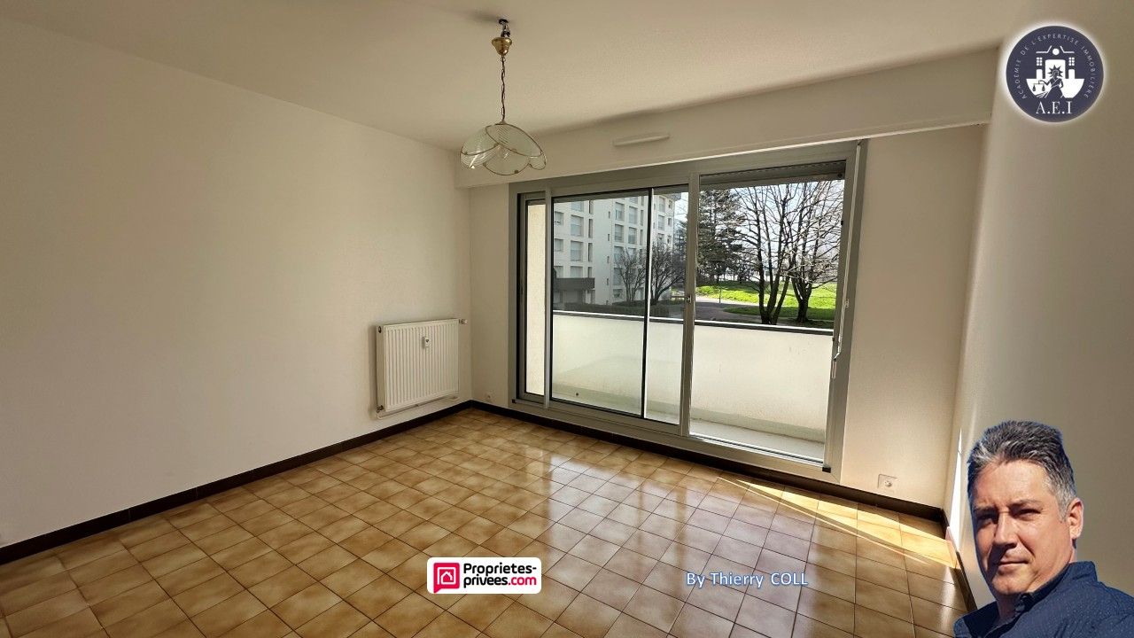 VENISSIEUX Appartement Venissieux 4 pièce(s) 82 m2 avec balcon 2