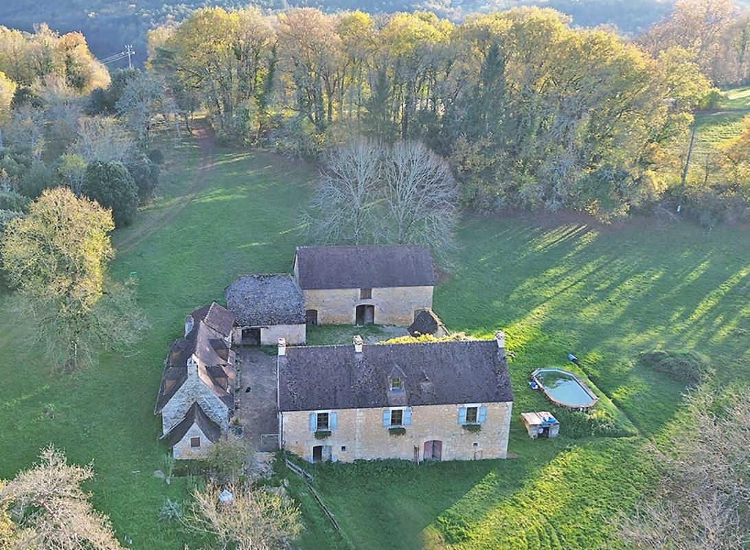 MONTIGNAC Corps de ferme Montignac Lascaux 7 pièce(s) 174 m2 2