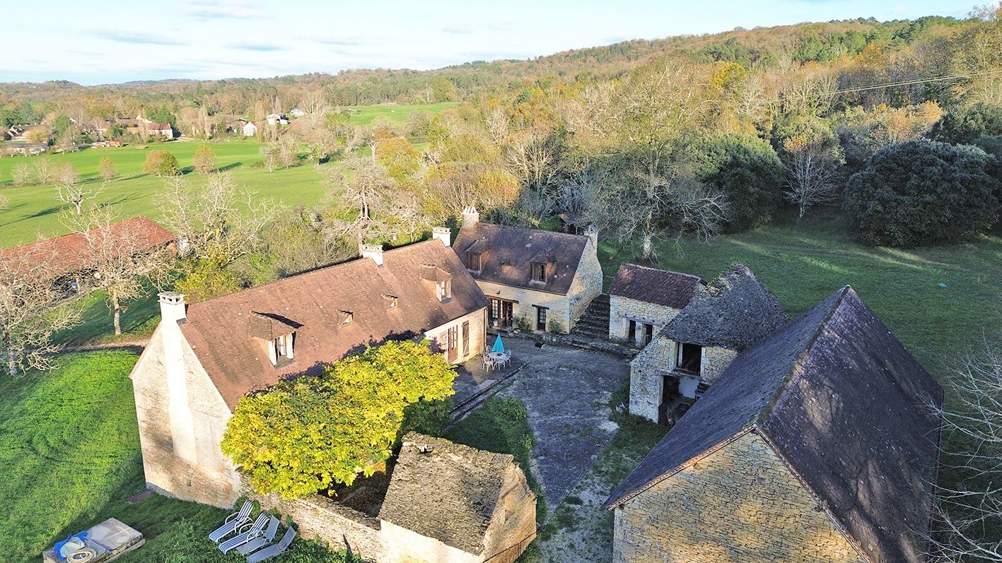 MONTIGNAC Corps de ferme Montignac Lascaux 7 pièce(s) 174 m2 3
