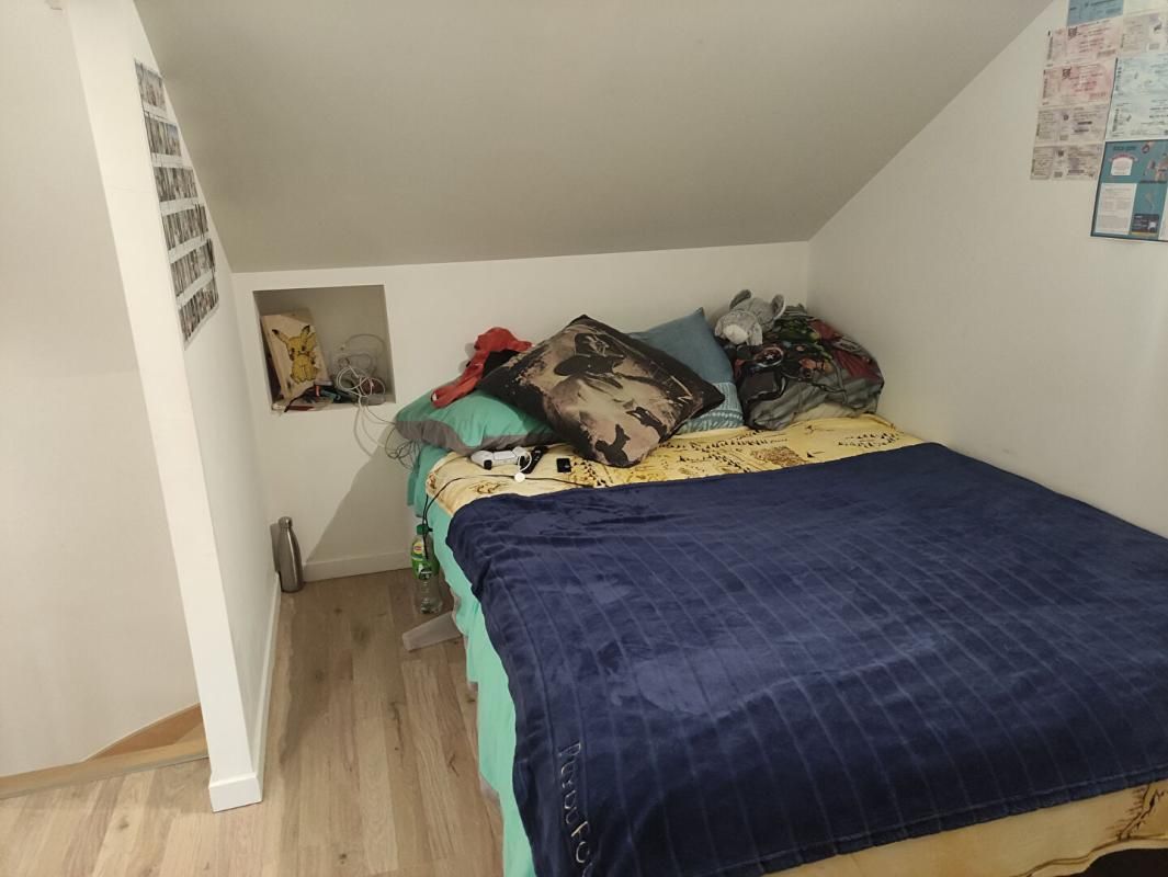 POUZAUGES Maison de ville, 32 m² 3