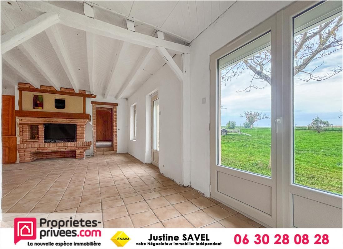 ROUVRES-LES-BOIS Maison Rouvres Les Bois 4 pièces 100 m2 4