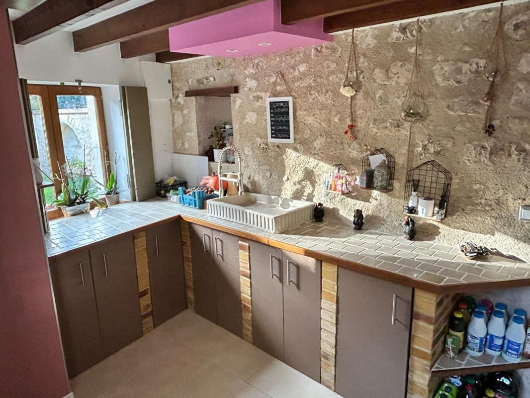 NESLES-LA-VALLEE CHARMANTE MAISON ANCIENNE "COUP DE COEUR" 3