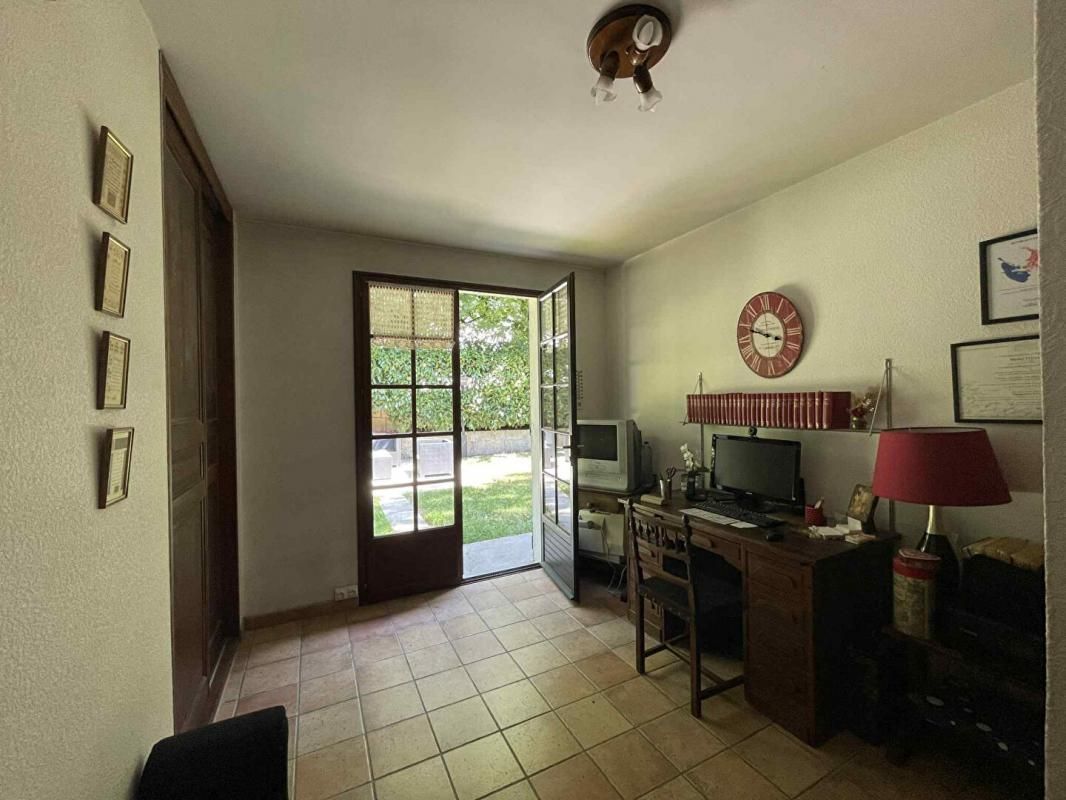 GAGNY Maison Gagny 7 pièce(s) 160 m2 4