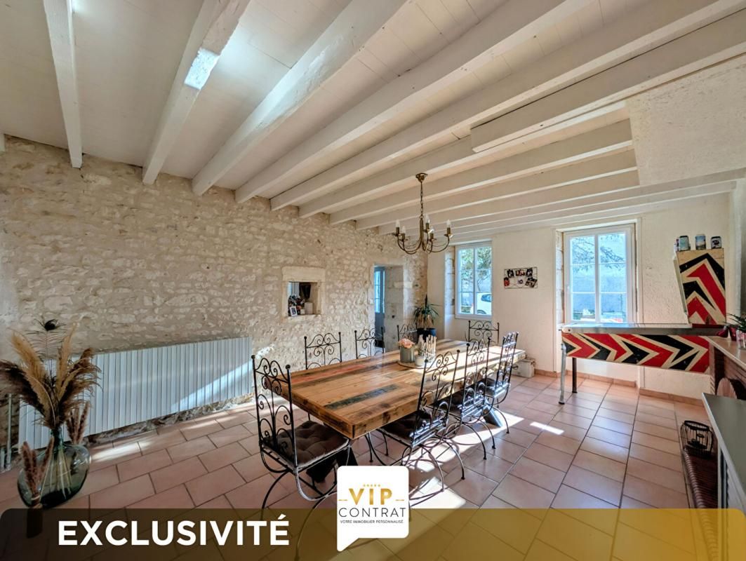 SAINT-SEVER-DE-SAINTONGE GARANTIE PROTEC+ 12 MOIS INCLUS / Maison 9 pièces avec piscine 4