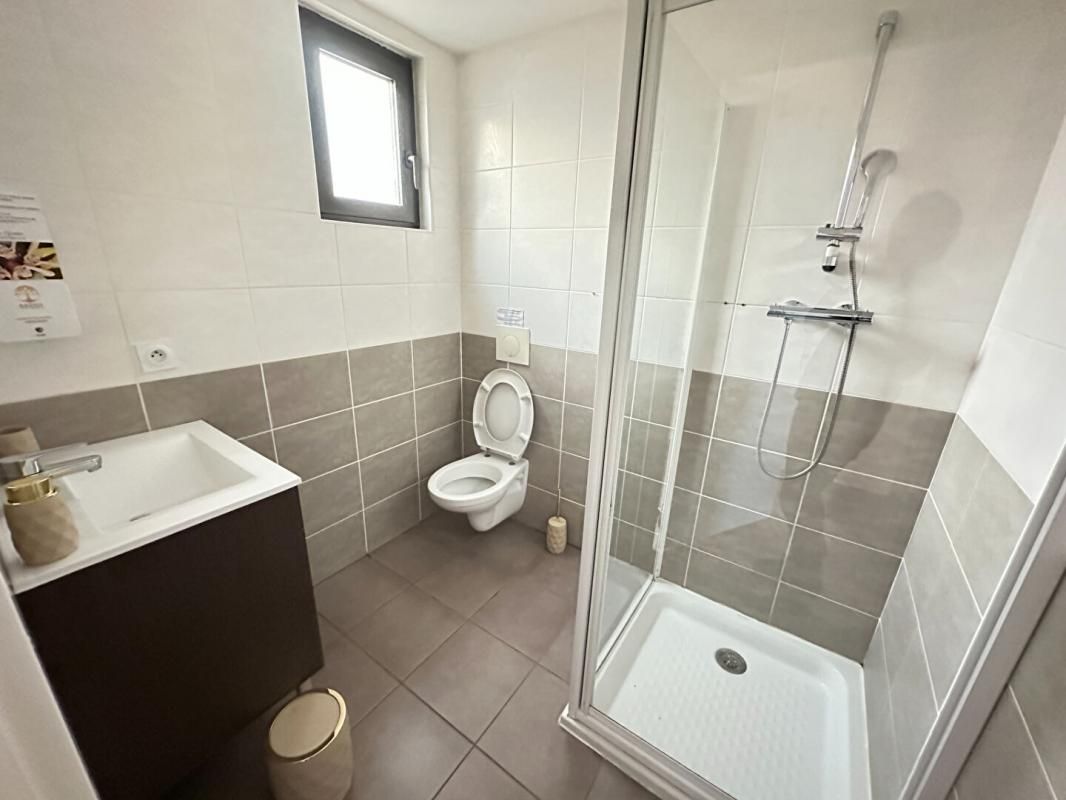 EGUILLES Exclusivité studio libre de bail résidence de vacances à Éguilles 3