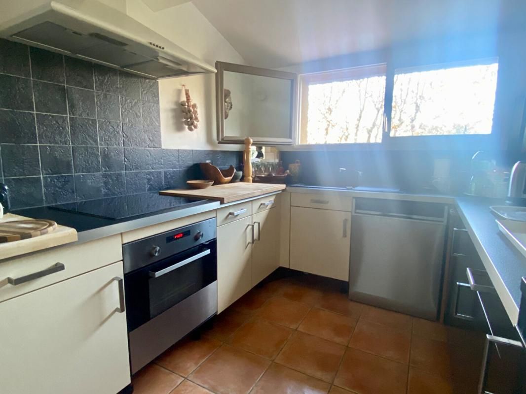 LA CADIERE-D'AZUR Maison La Cadiere D Azur 4 pièce(s) 71 m2 et garage 3