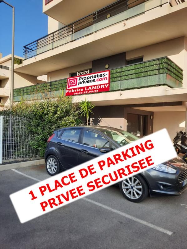 PERPIGNAN F2 de 42 m² avec terrasse de 23 m² + cave + parking privé 2