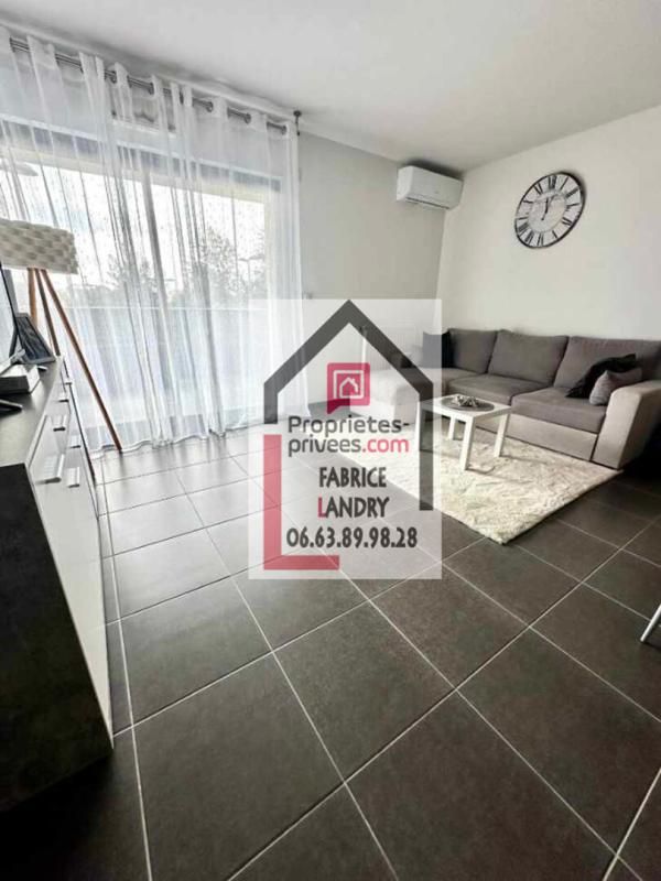 PERPIGNAN F2 de 42 m² avec terrasse de 23 m² + cave + parking privé 3