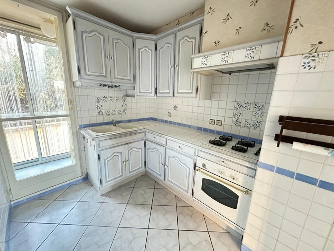 AIX-EN-PROVENCE Appartement lumineux Résidence calme à Aix-en-Provence 4