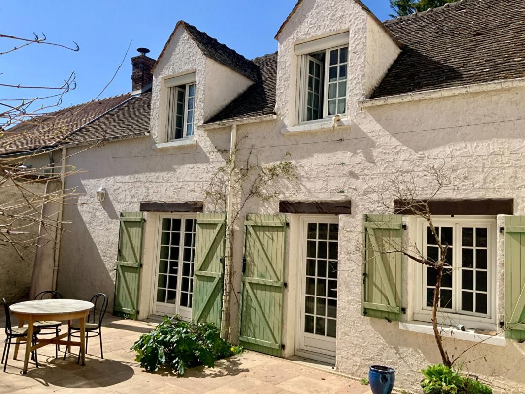 FONTAINEBLEAU Charmante maison de ville à Samois sur Seine 2