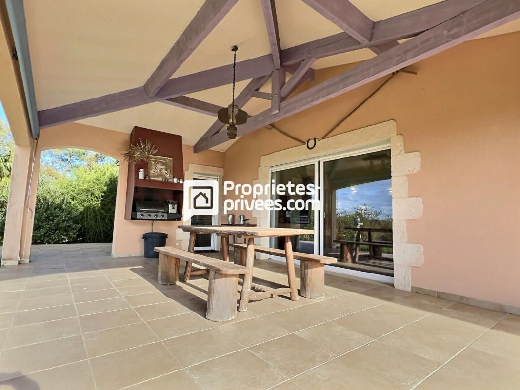 SAINT-PAUL-DE-SERRE Superbe maison T5/6 d'env. 190m² avec 4ch, piscine et double garage sur SAINT PAUL DE SERRE (24380) 4