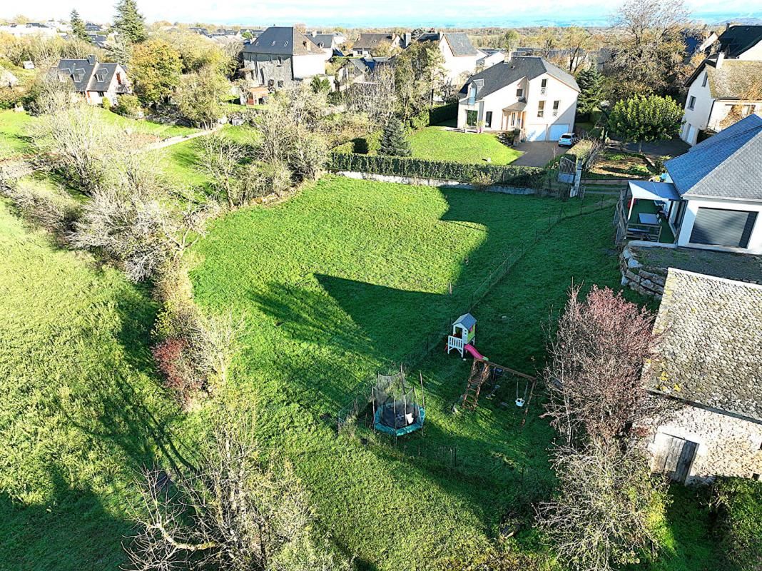 RODEZ Terrain viabilisé de 855 m2 à voir rapidement 3