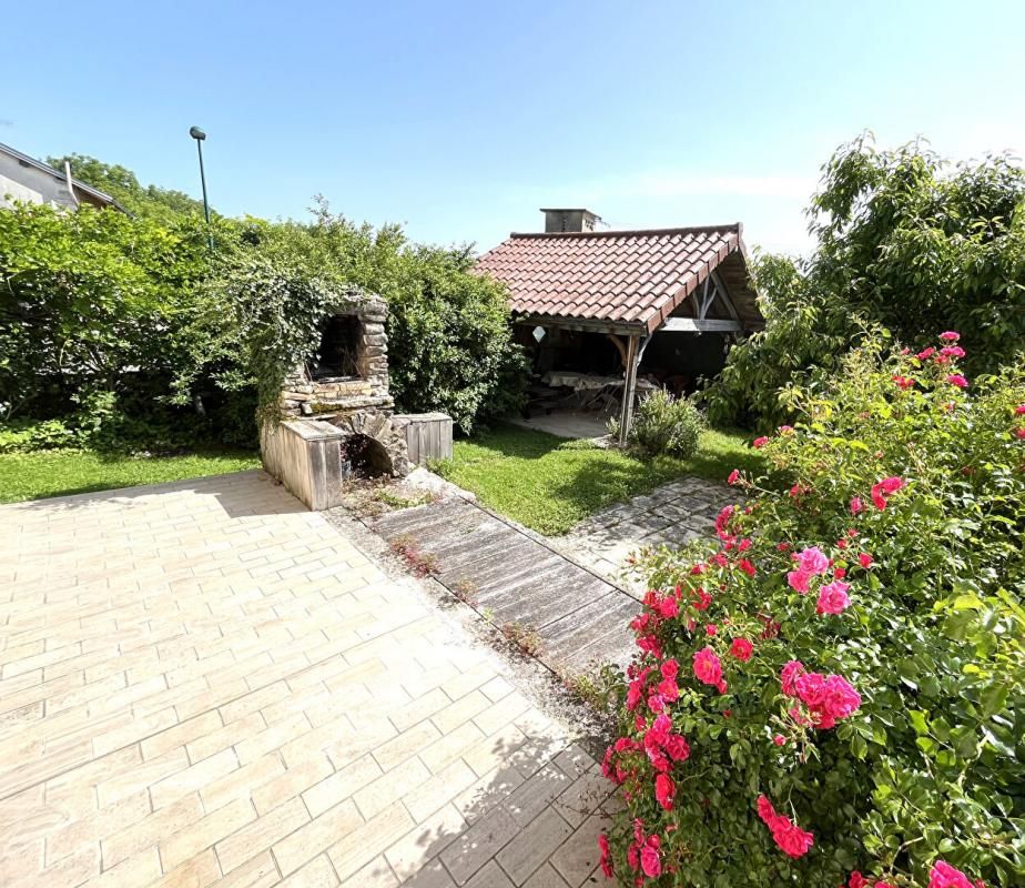 LA BOISSIERE Maison de village La Boissiere 2