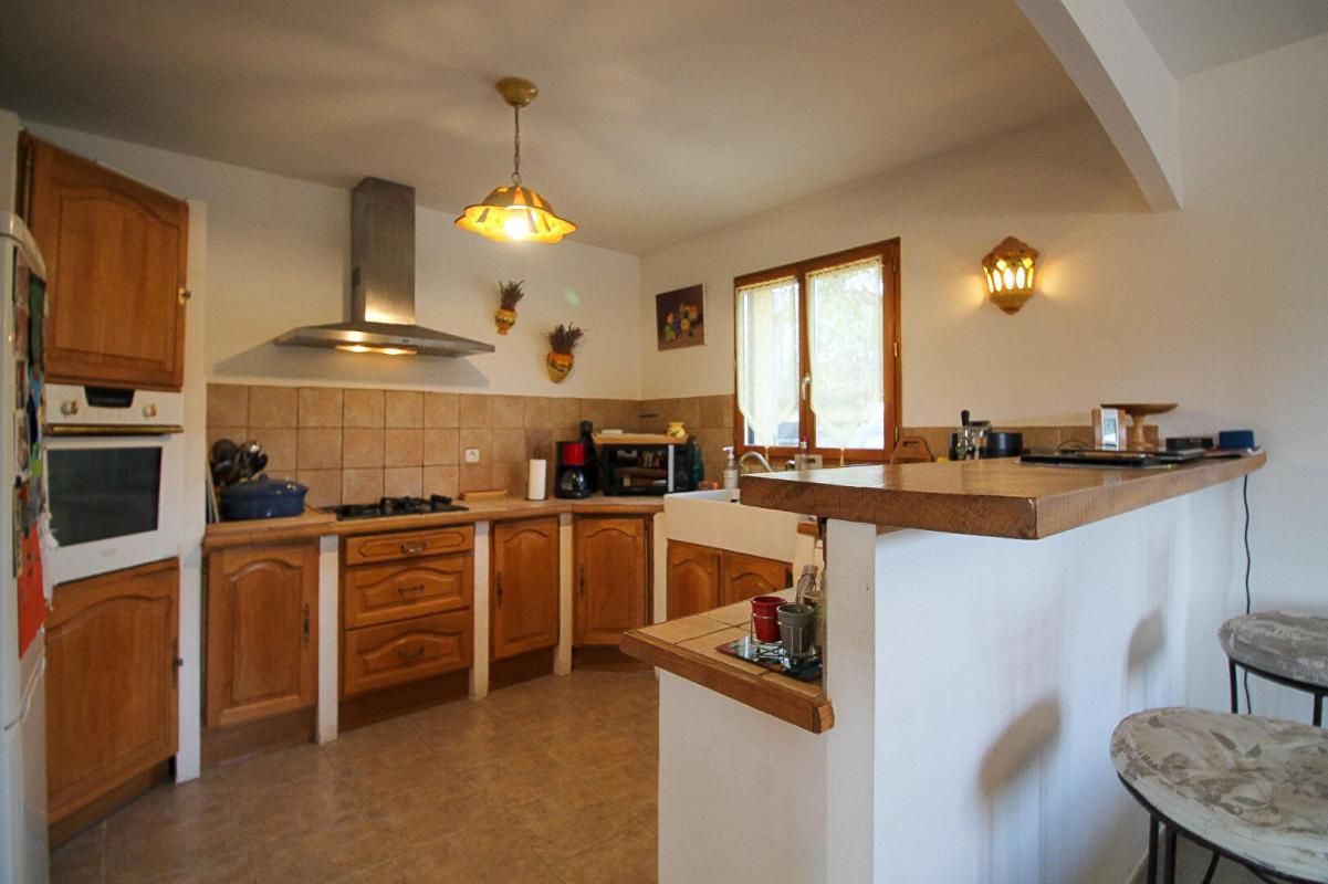 AUREL BELLE VILLA 124 M² AVEC GARAGE SUR UN TERRAIN DE 3600 M² - AUREL 84390 3