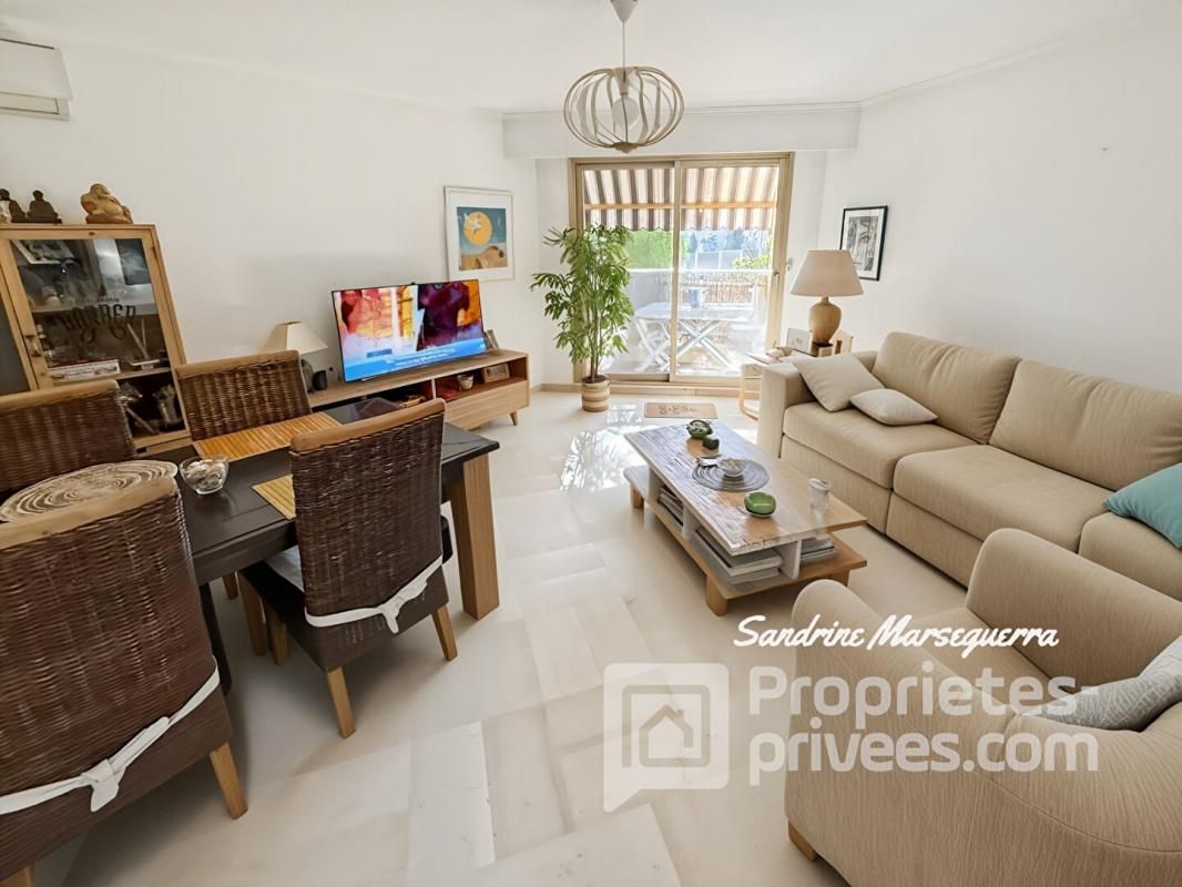 NICE 3 PIECES BAS FABRON 1