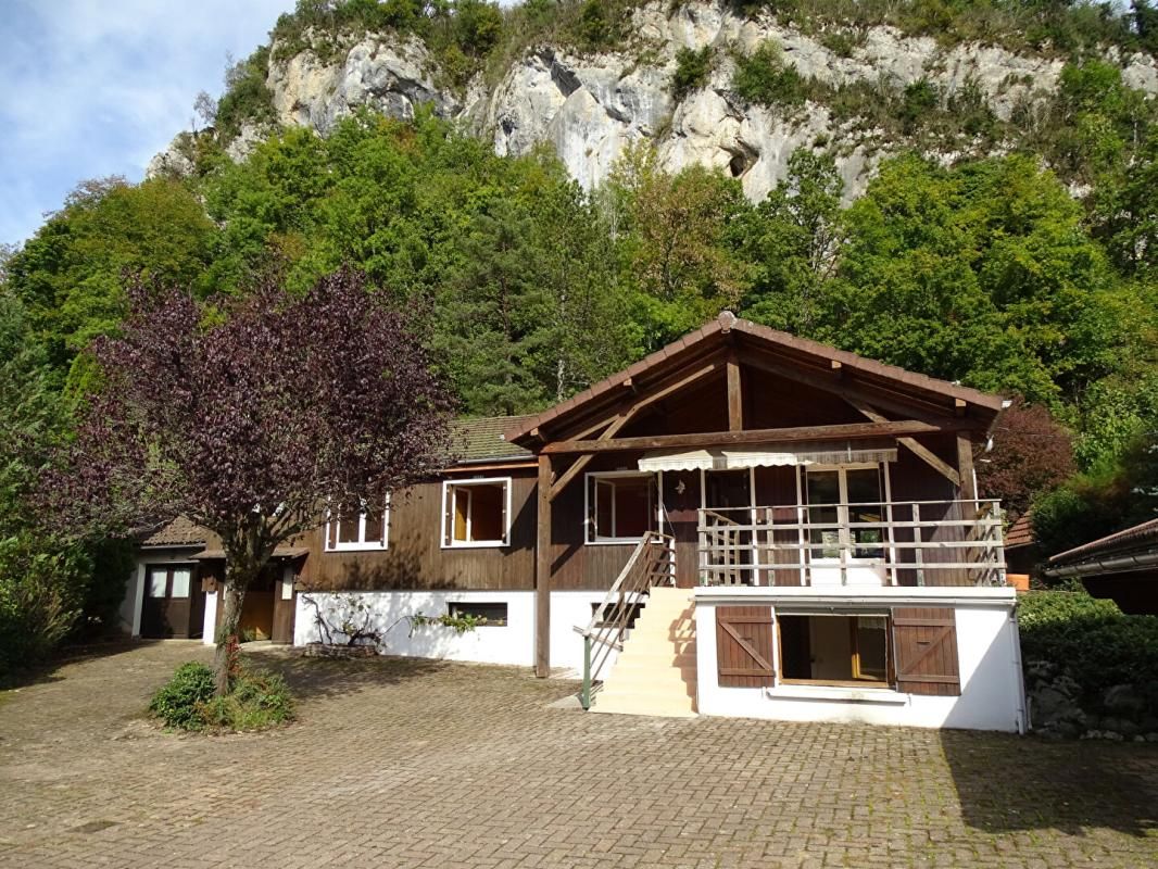 MOIRANS-EN-MONTAGNE Maison individuelle 114m² 1
