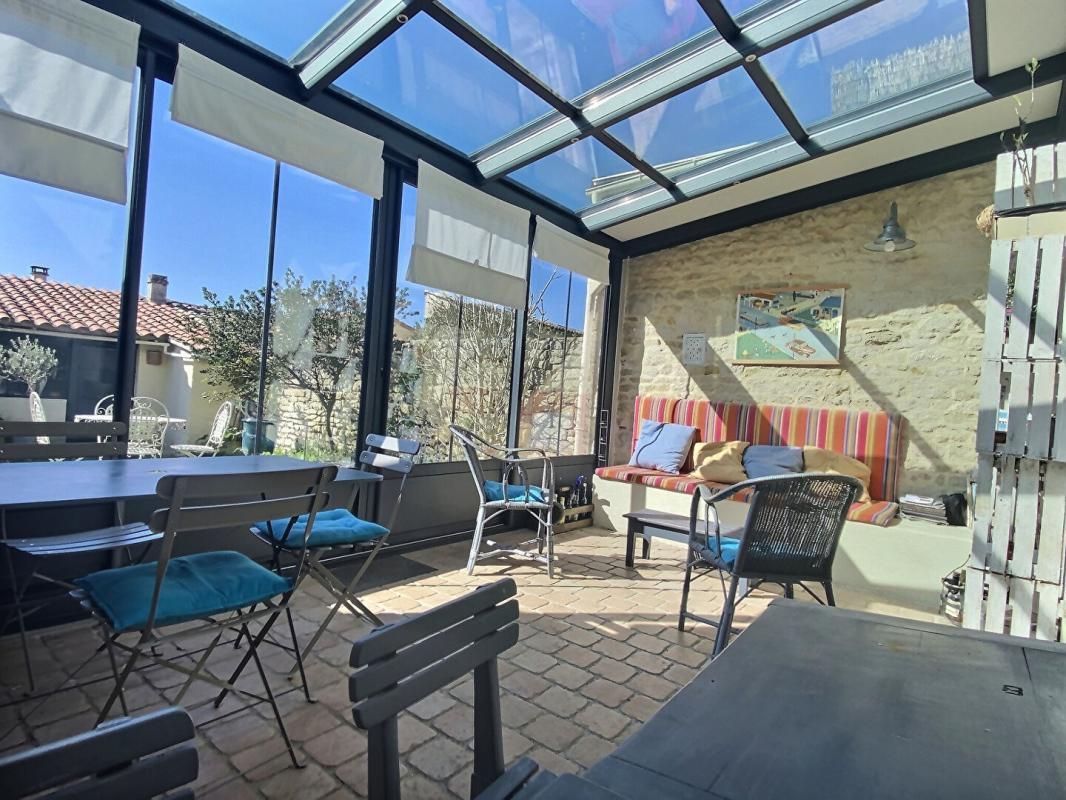 NIORT Maison Niort 7 pièce(s) 188 m2 garage et terrain 1