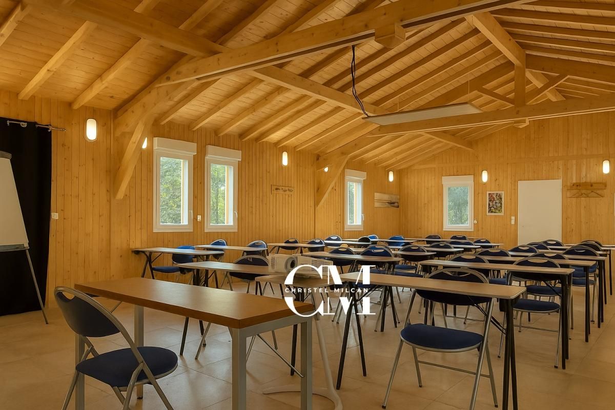 MERIGNAC Maison Merignac 7 pièces 220m2 sur un terrain de 5000m² 2