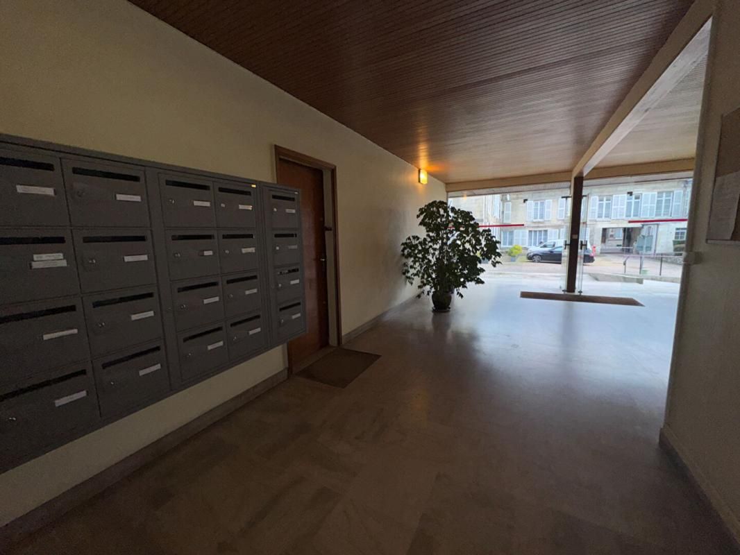 SOISSONS Appartement Soissons  1 pièce(s) 16 m2 4