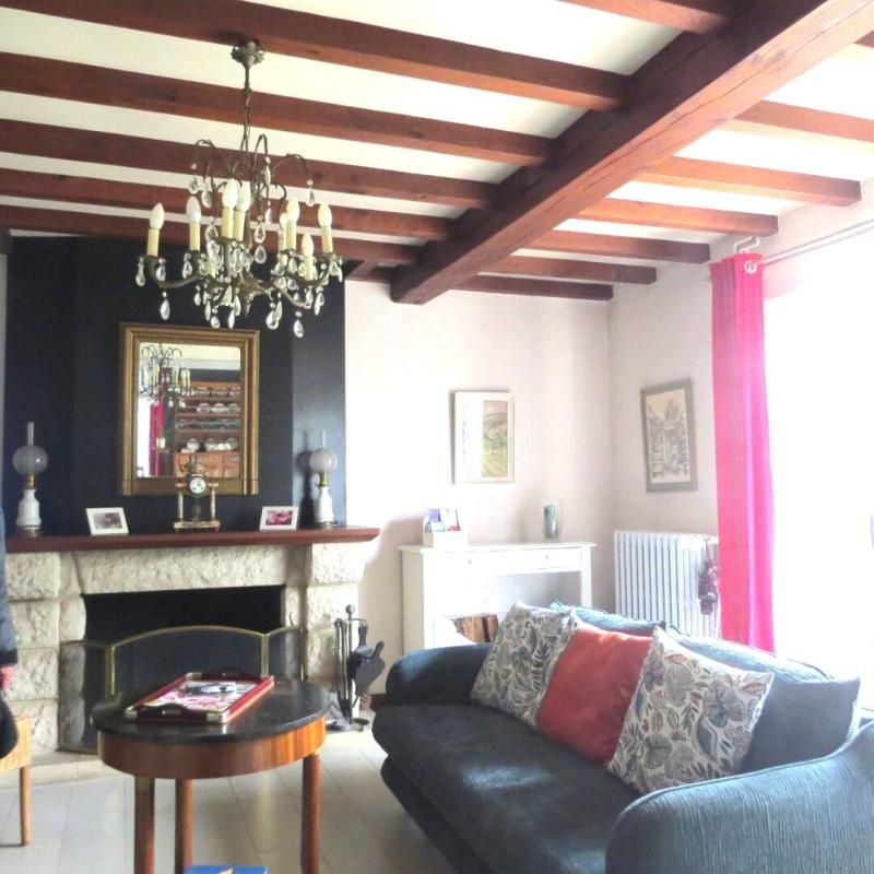 FOUSSAIS-PAYRE Maison de caractère et familiale en coeur de bourg 4