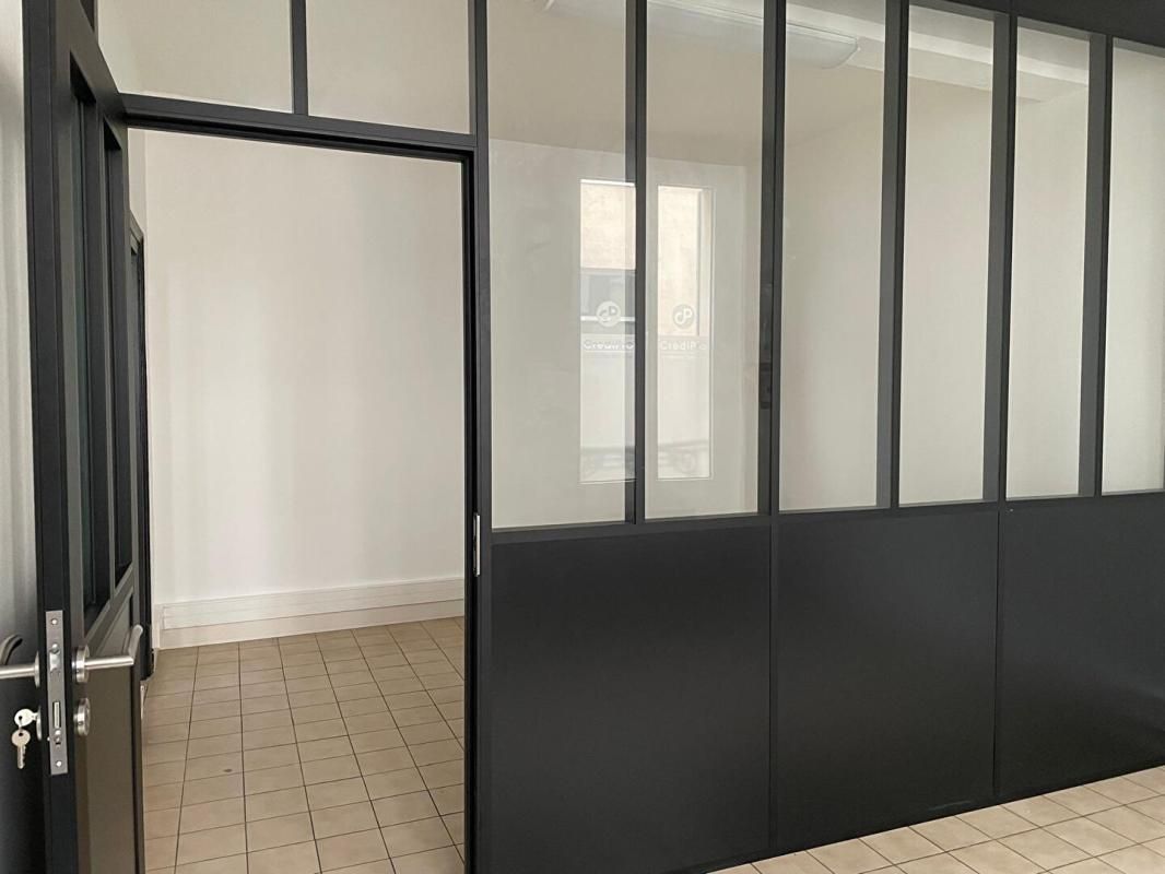 CHARTRES 28000 CHARTRES - LOCATION BUREAUX 60 m² 4