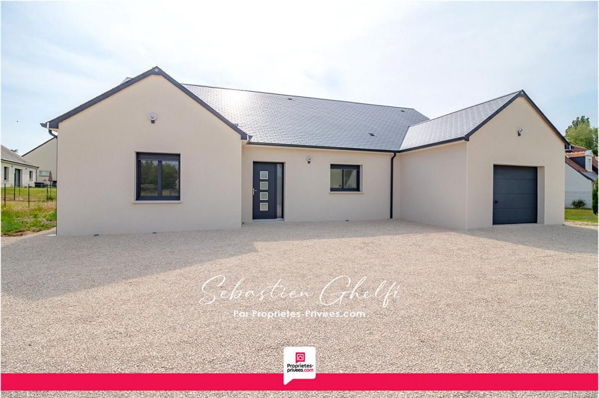 CONTRES maison de plain-pied-grande pièce de vie-3 chambres dont 1 suite-grand garage- 1