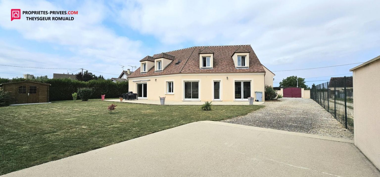 VERGIGNY Maison Vergigny 8 pièce(s) 237 m2 2