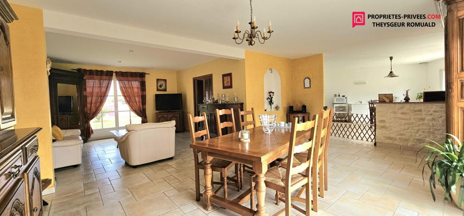 VERGIGNY Maison Vergigny 8 pièce(s) 237 m2 3