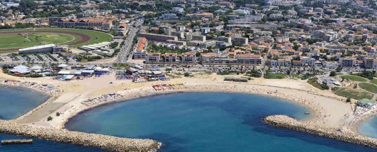 MARSEILLE-8E-ARRONDISSEMENT Marseille 8-9 ème  ,T4 de 131,85 , jardin de 177,34 2